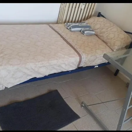 A 2 Passi Dal Centro Tram A Transita Per Tutto Condivisa *